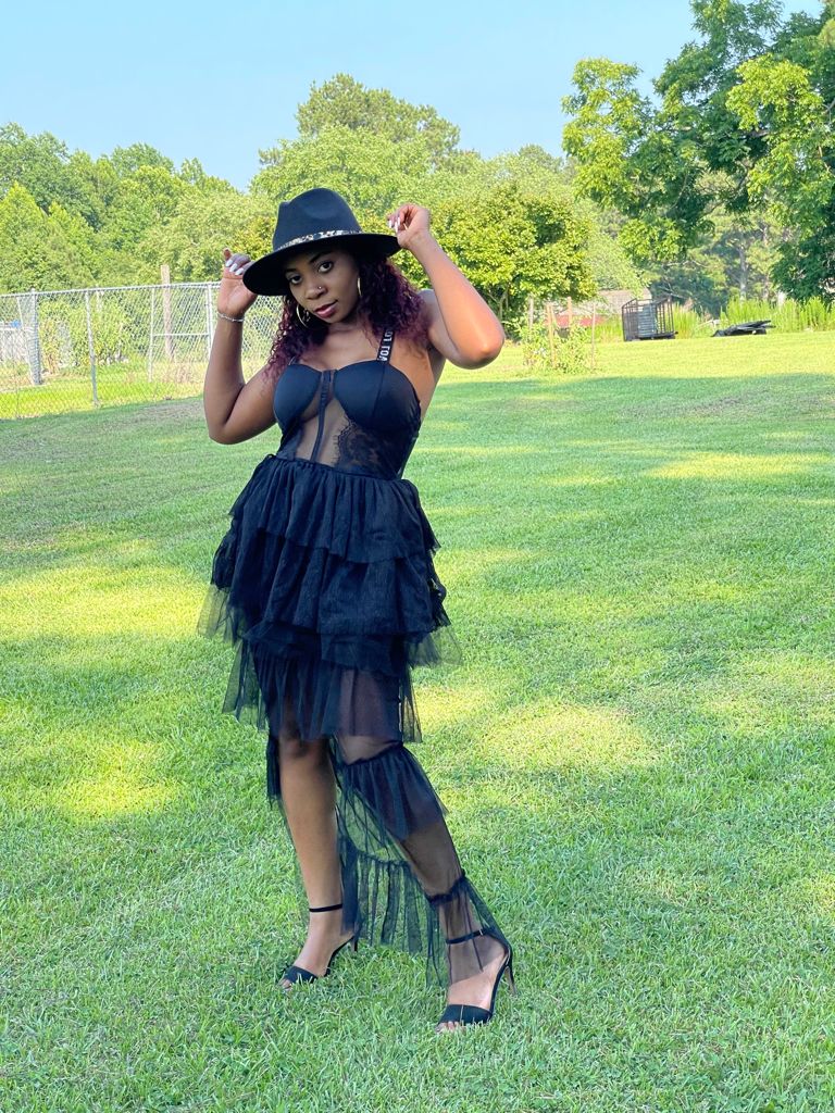 Vestido Serèna Preto — Renda Noturna